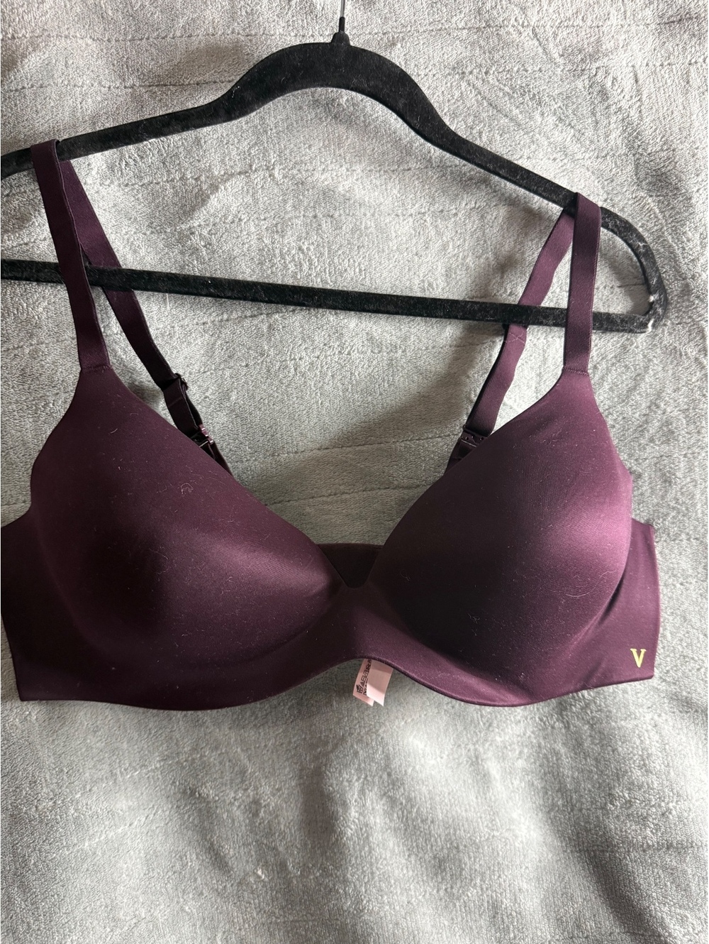 Victoria’s Secret Lined Semi Demi Bra 38C Plum Burgundy Gold V NWOT